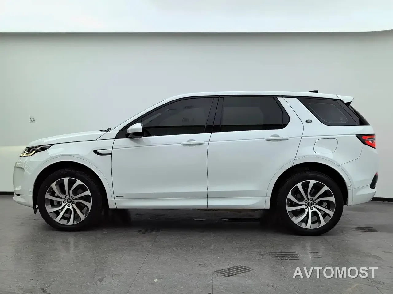 Land Rover Discovery Sport PHEV 2021 P300e Performance Tech Edition — фото 7