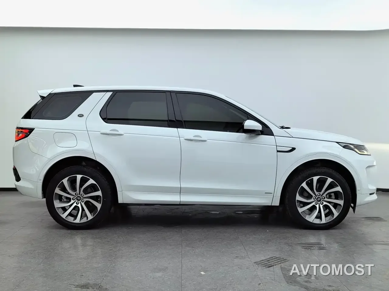Land Rover Discovery Sport PHEV 2021 P300e Performance Tech Edition — фото 8