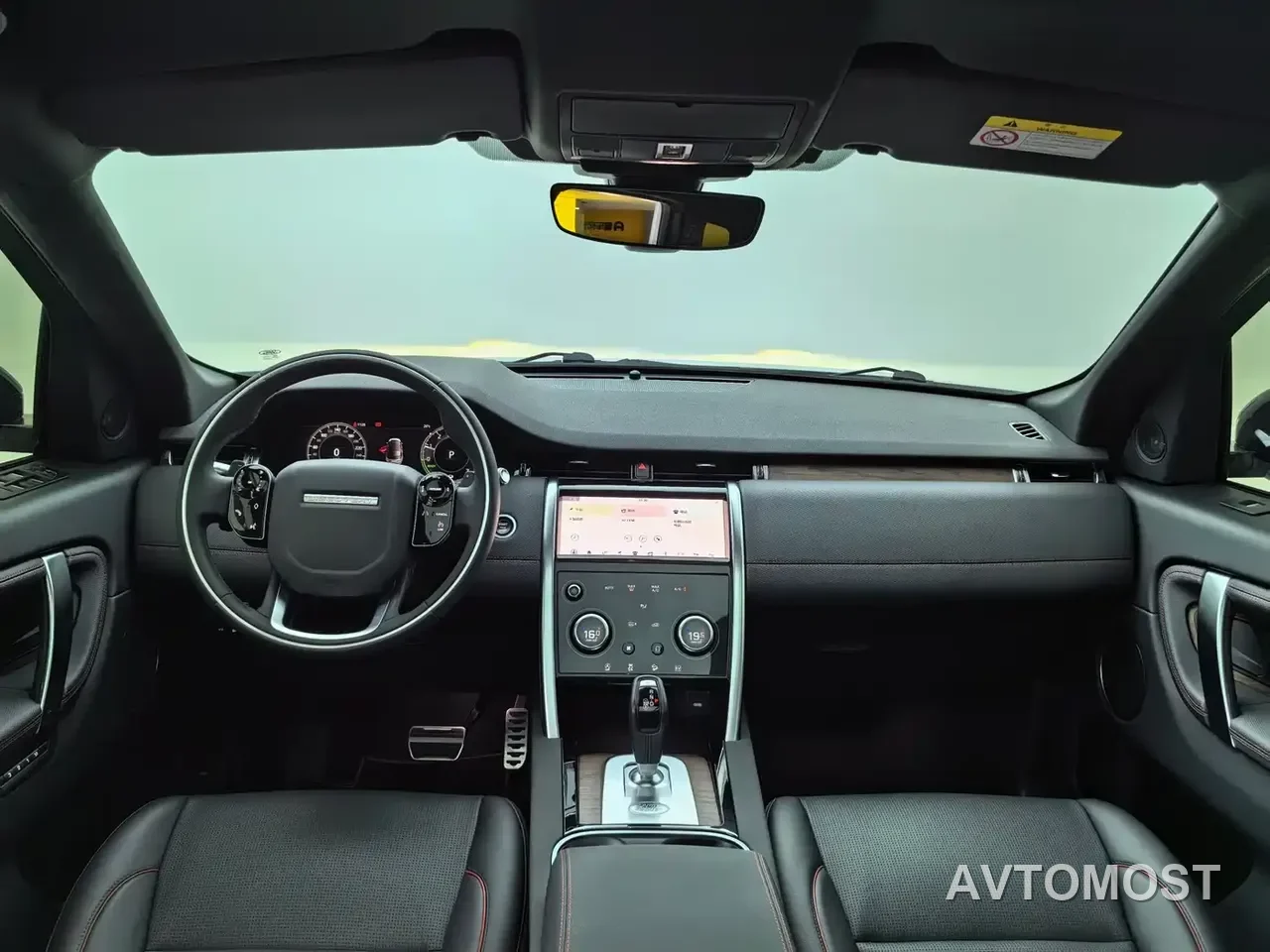 Land Rover Discovery Sport PHEV 2021 P300e Performance Tech Edition — фото 31