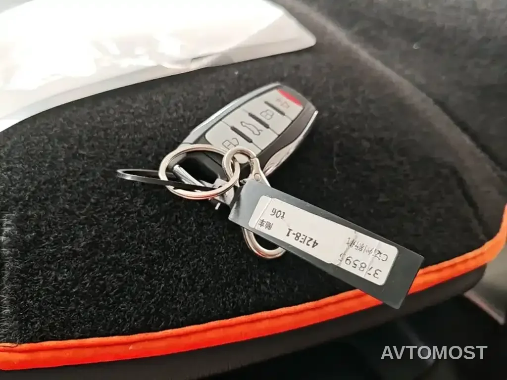 Haval M6 2023 PLUS 1.5T Manual Elite Smart Connect — фото 7