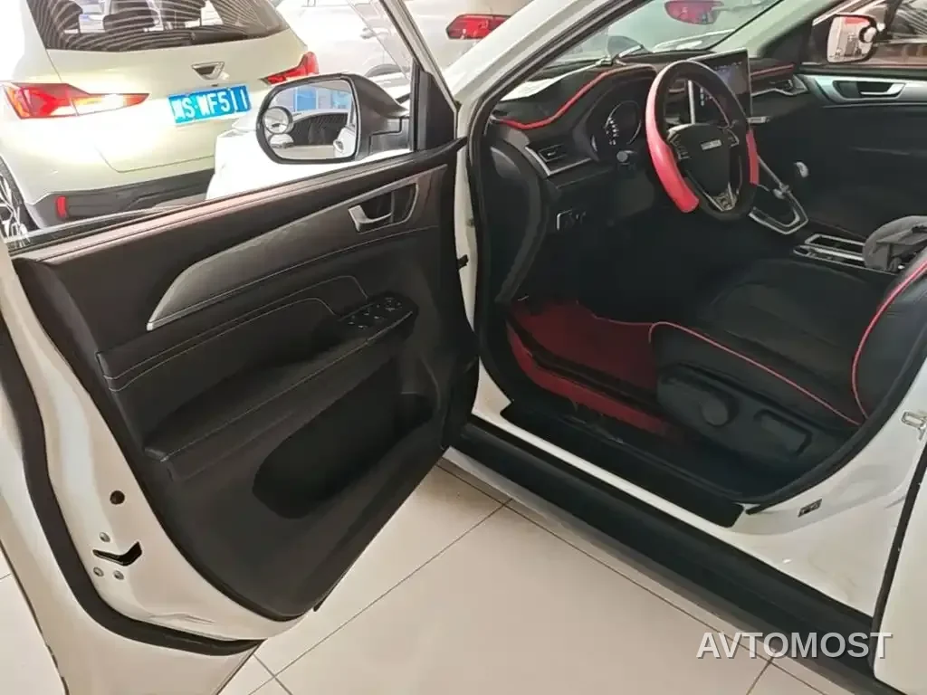 Haval M6 2023 PLUS 1.5T Manual Elite Smart Connect — фото 13