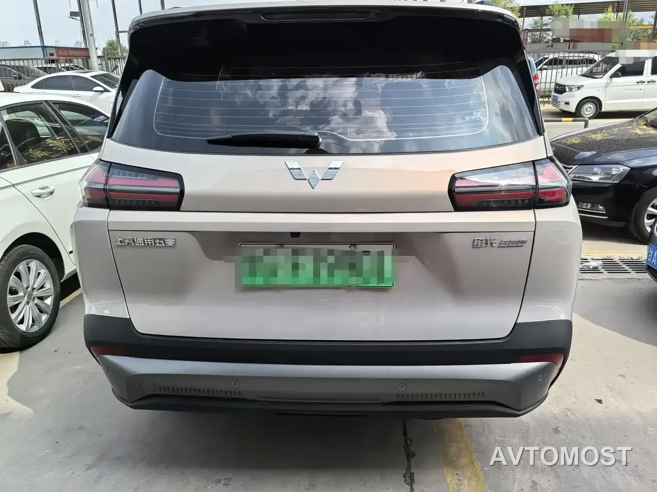 Wuling Motors Starlight 560 NEV 2025 Model Plug-in Hybrid Version 5-seater — фото 5