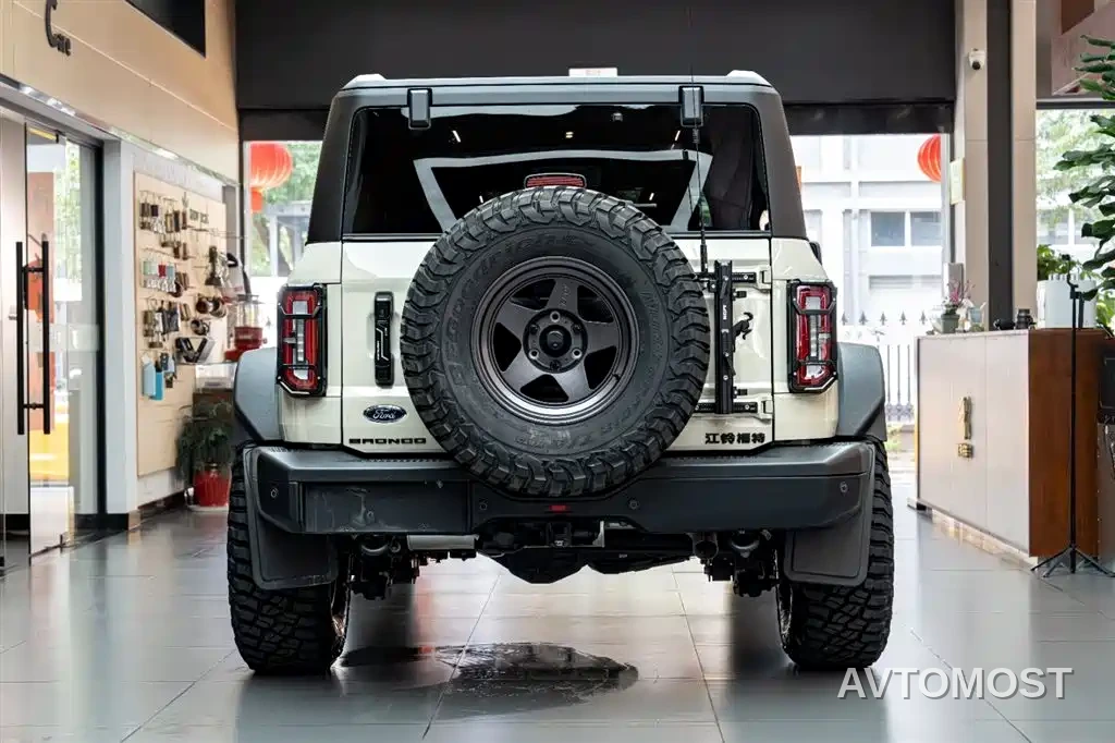 Ford Bronco 2025 2.3T Mega Dune Limited Custom Edition — фото 5