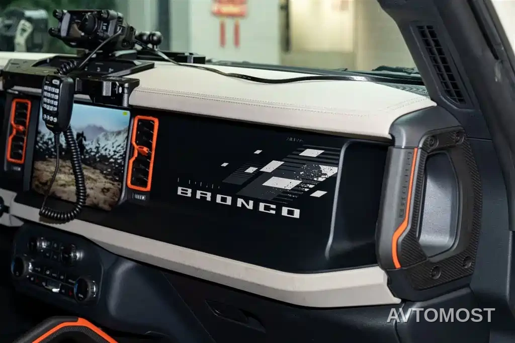 Ford Bronco 2025 2.3T Mega Dune Limited Custom Edition — фото 22