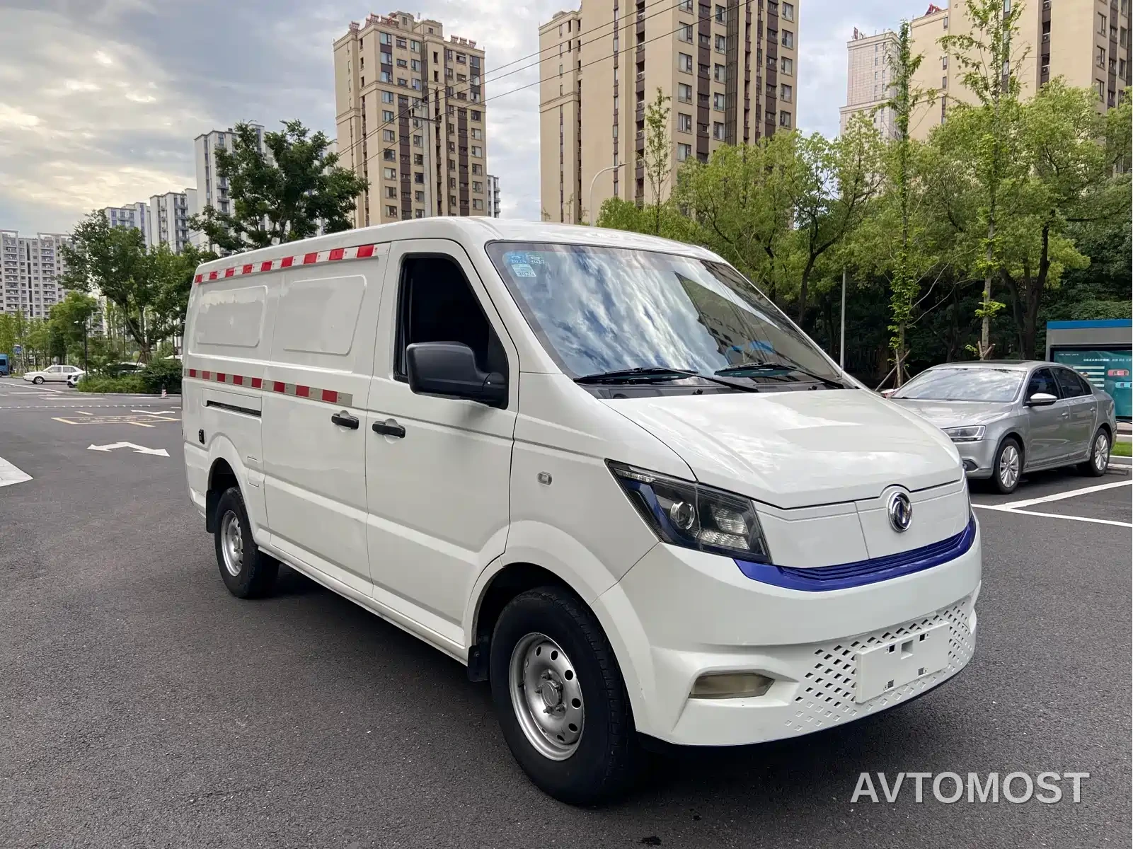 Dongfeng Yufeng EM27 2024 EM27 CATL 41.86kWh — фото 3