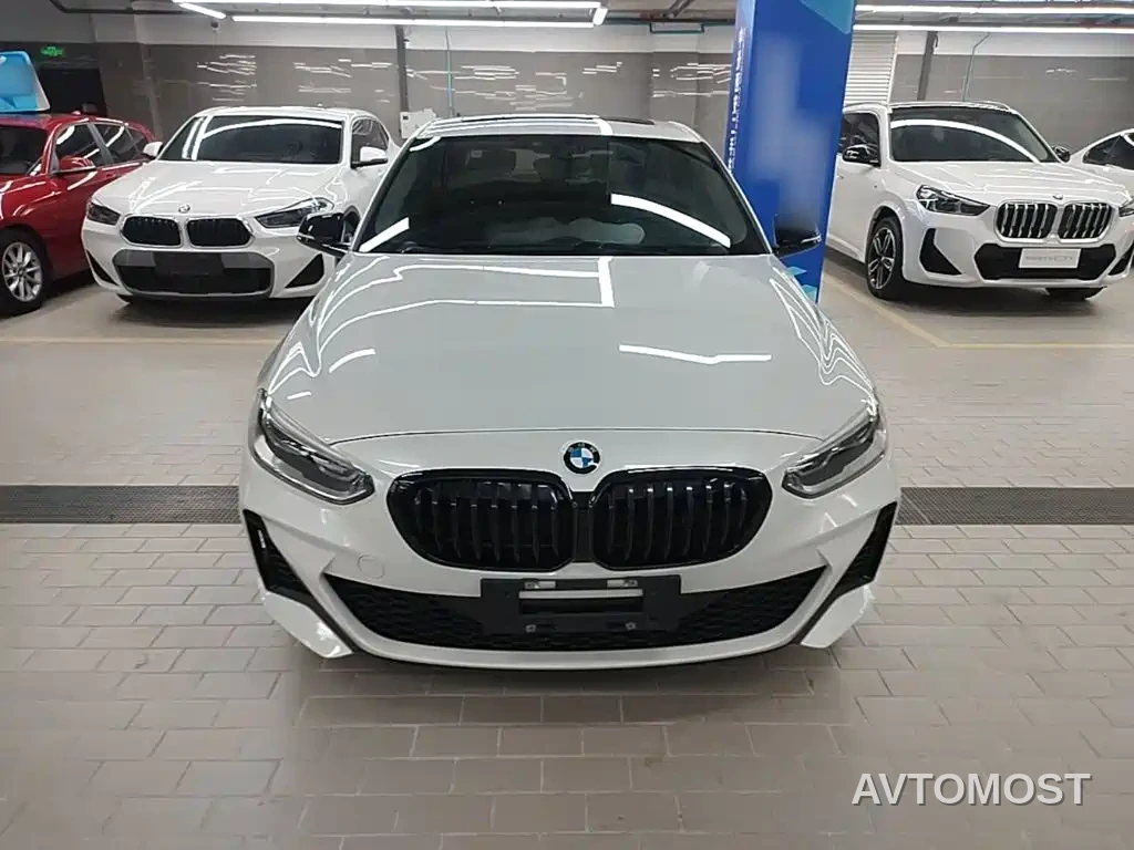 BMW 1 Series 2021 120i M Sport Shadow Edition — фото 3