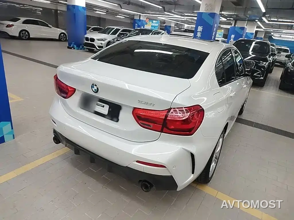 BMW 1 Series 2021 120i M Sport Shadow Edition — фото 7