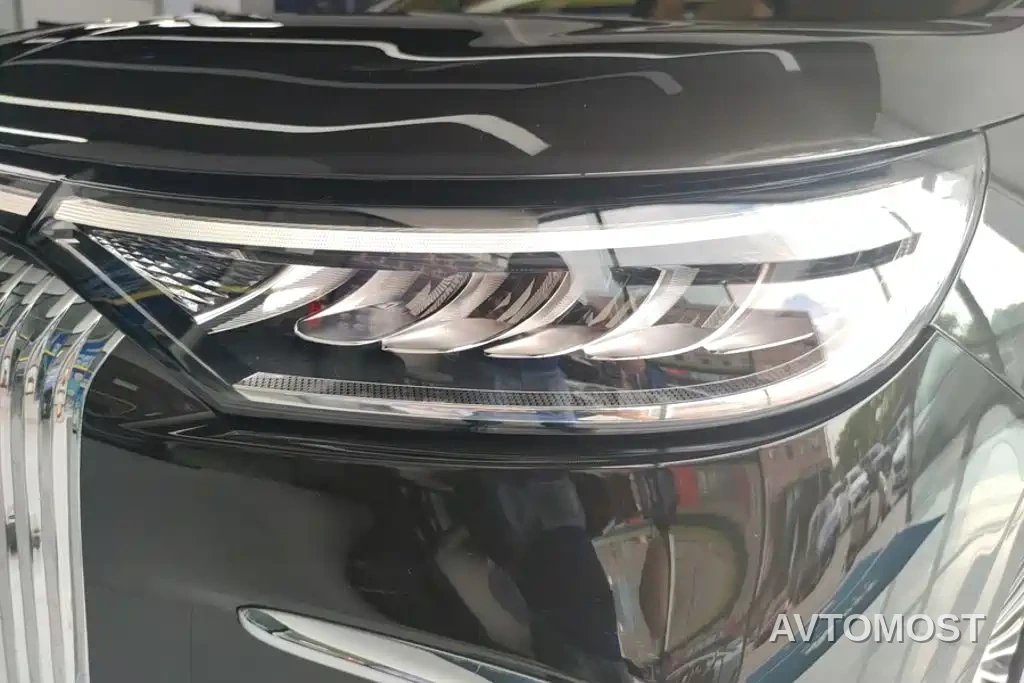 Voyah Dreamer 2025 PHEV AWD Flagship Kunpeng Edition — фото 5