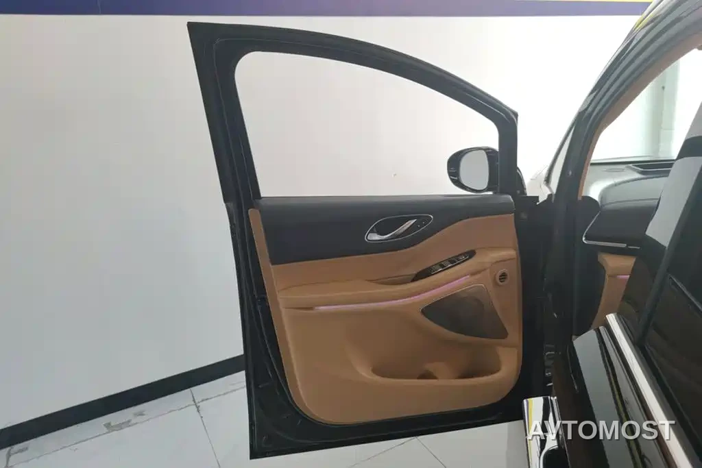 Voyah Dreamer 2025 PHEV AWD Flagship Kunpeng Edition — фото 7