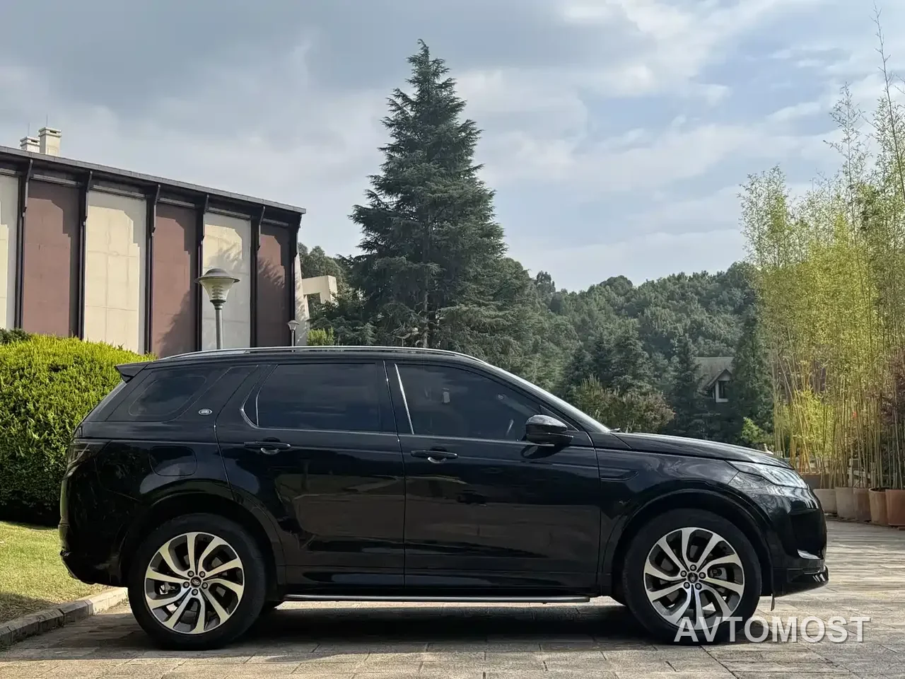 Land Rover Discovery Sport PHEV 2022 Facelift P300e Plug-in Hybrid — фото 14