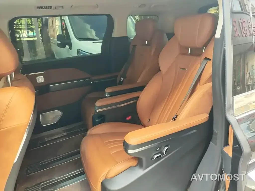 Hongqi HQ9 2023 2.0T Smart Connect Flag Rhyme Edition — фото 15