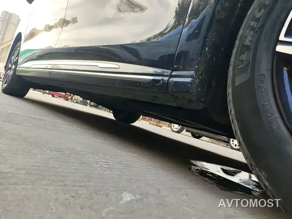 Hongqi HQ9 2023 2.0T Smart Connect Flag Rhyme Edition — фото 18