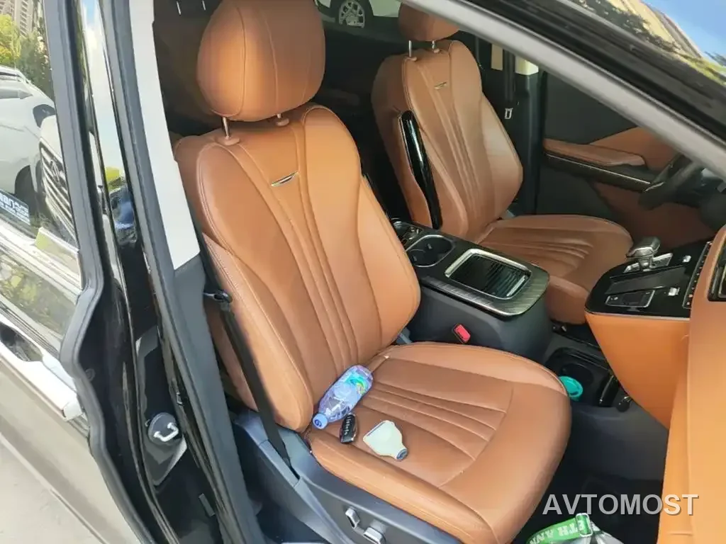 Hongqi HQ9 2023 2.0T Smart Connect Flag Rhyme Edition — фото 20