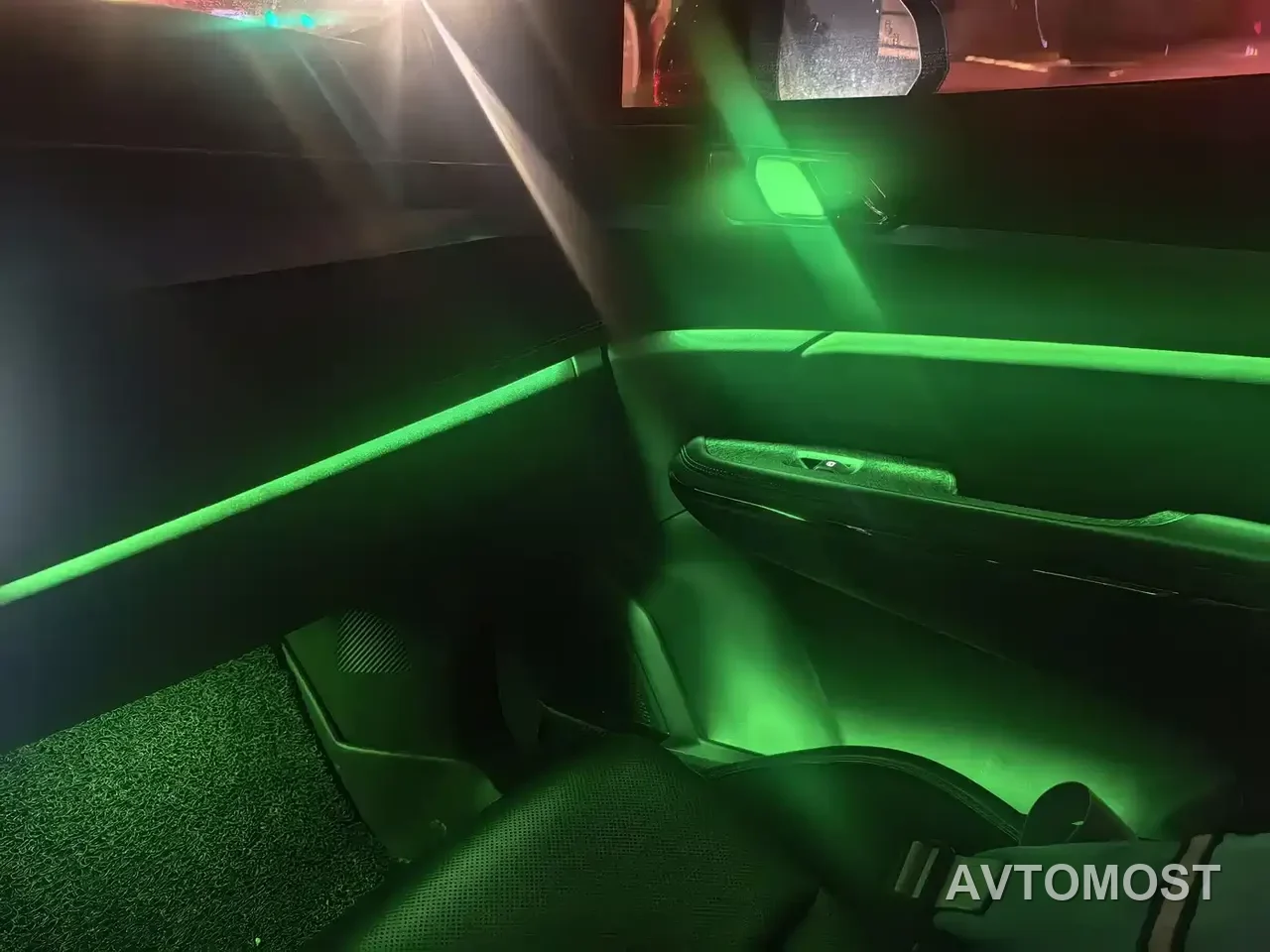 Lynk & Co 05 EM-P 2021 1.5TD PHEV HALO — фото 34