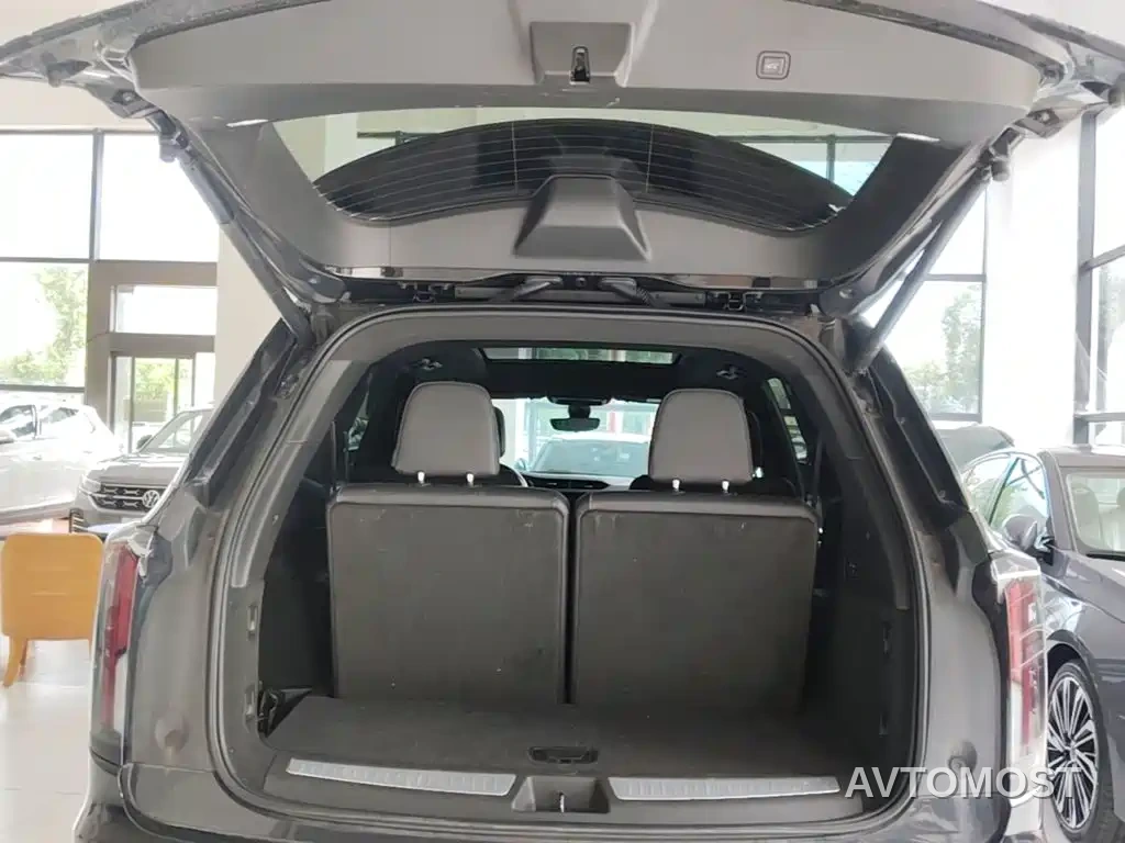 Cadillac XT6 2025 2.0T 6-Seater AWD Executive Black Label Edition — фото 15