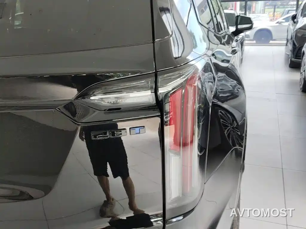 Cadillac XT6 2025 2.0T 6-Seater AWD Executive Black Label Edition — фото 22