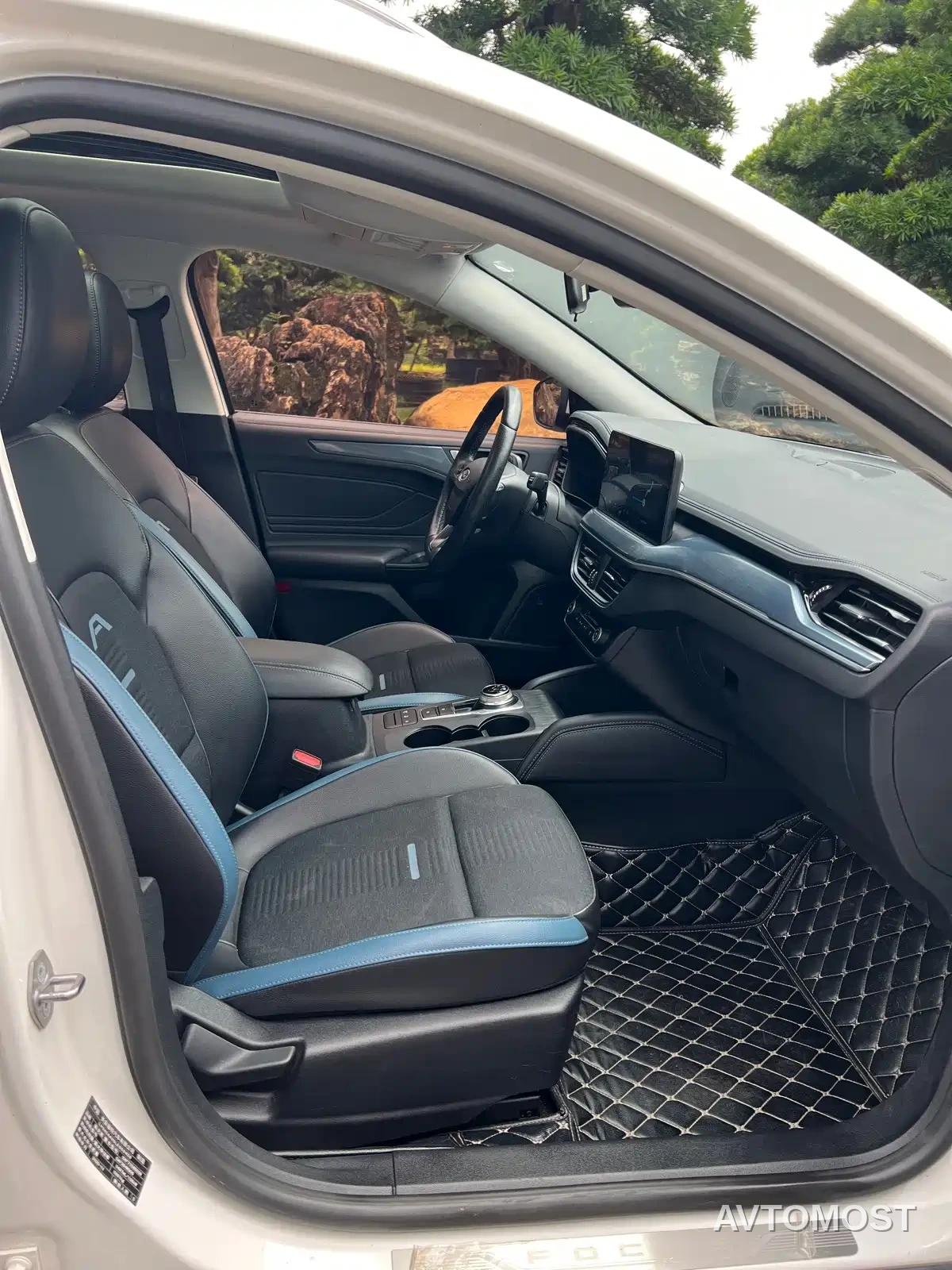 Ford Focus 2021 Shooting Brake EcoBoost 180 Auto Hunter — фото 11