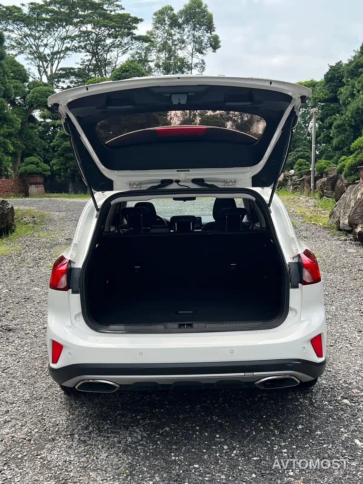 Ford Focus 2021 Shooting Brake EcoBoost 180 Auto Hunter — фото 18