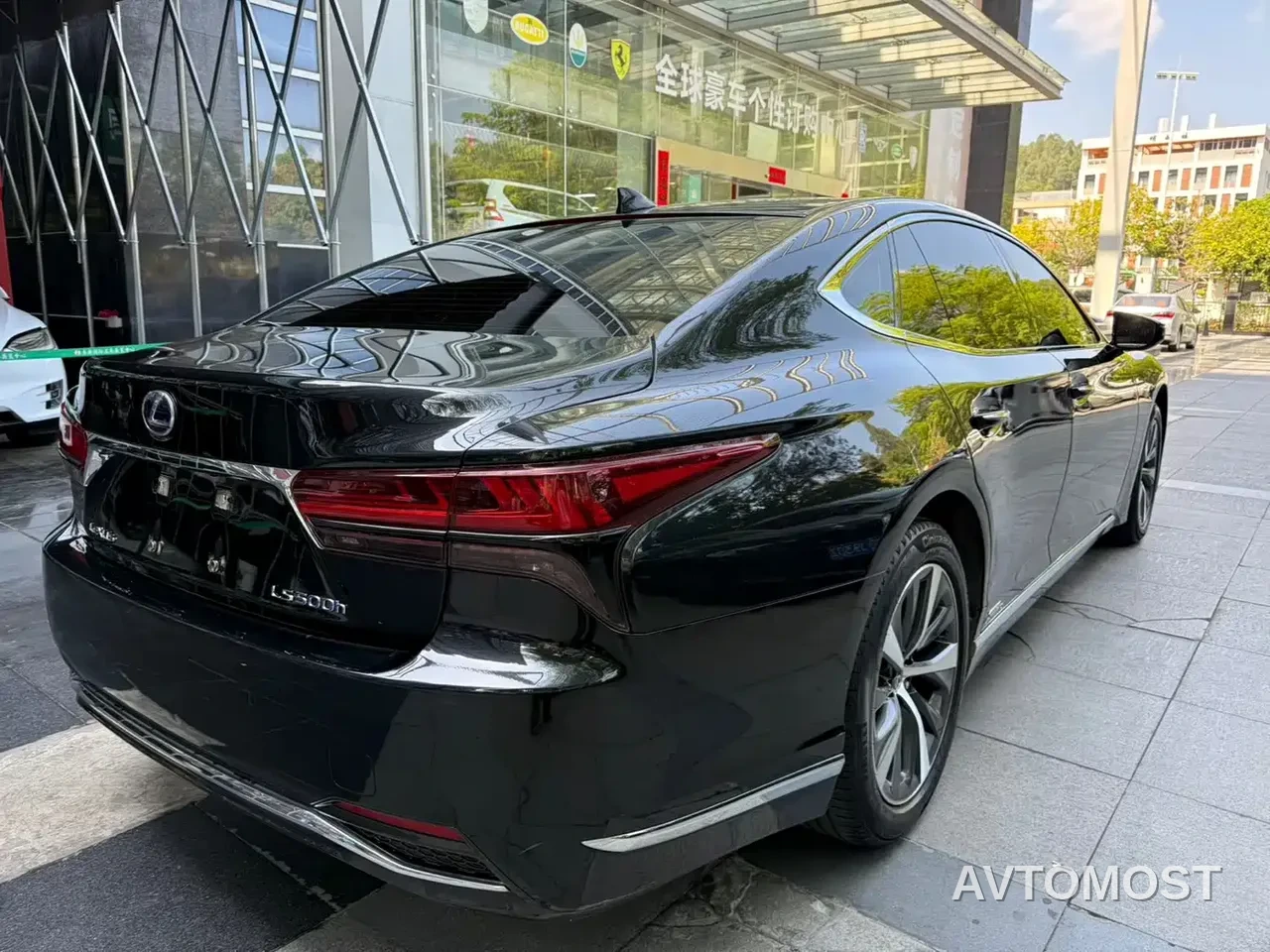 Lexus LS 2021 500h Excellence Edition — фото 9