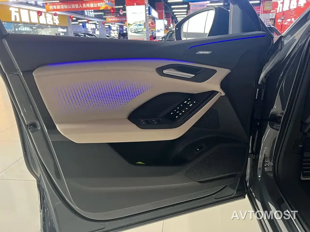 Audi Q6L e-tron 2025 Model Pioneer Edition — фото 6