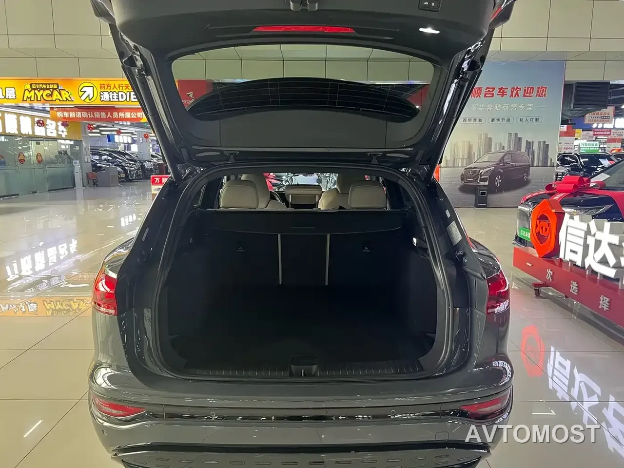 Audi Q6L e-tron 2025 Model Pioneer Edition — фото 13