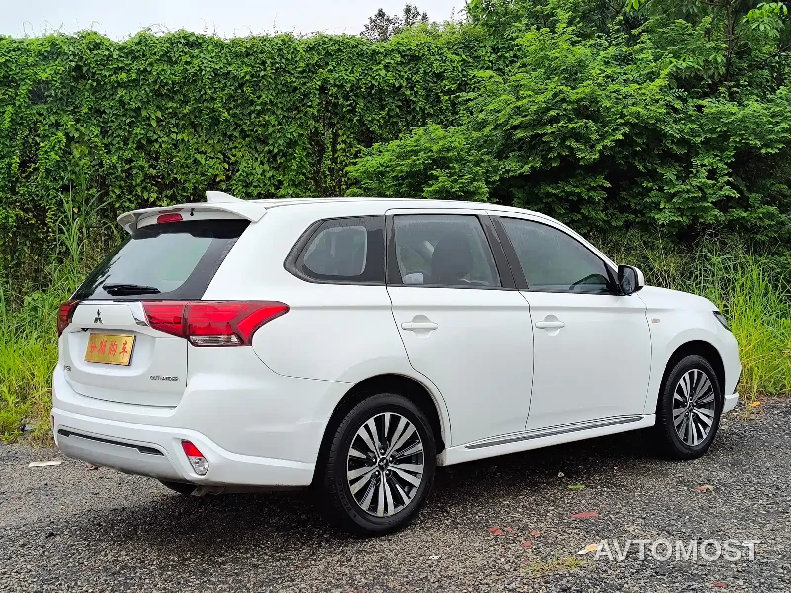 Mitsubishi Outlander 2021 2.0L 2WD Smooth Ride Version 5-Seater — фото 5