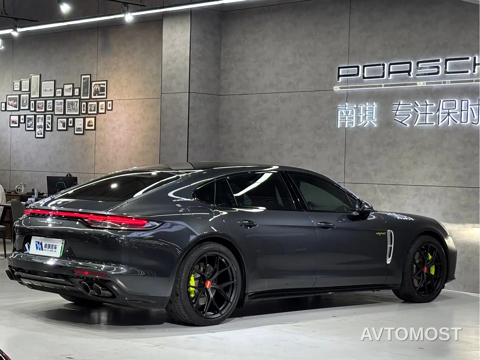 Porsche Panamera New Energy 2022 Panamera 4 E-Hybrid Executive Long Wheelbase 2.9T — фото 6