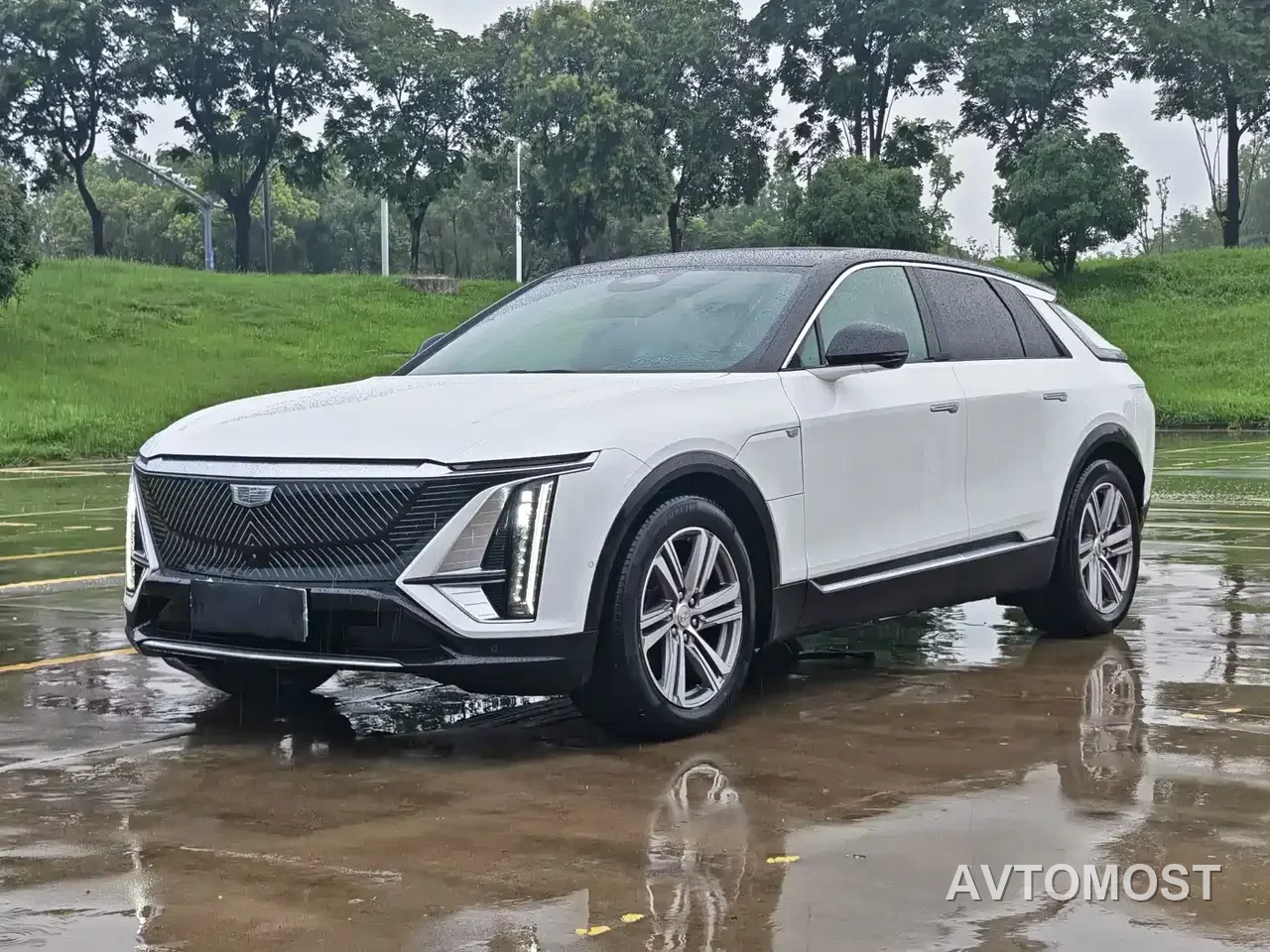 Cadillac IQ Rui Ge 2022 RWD Long Range Luxury Edition — фото 1