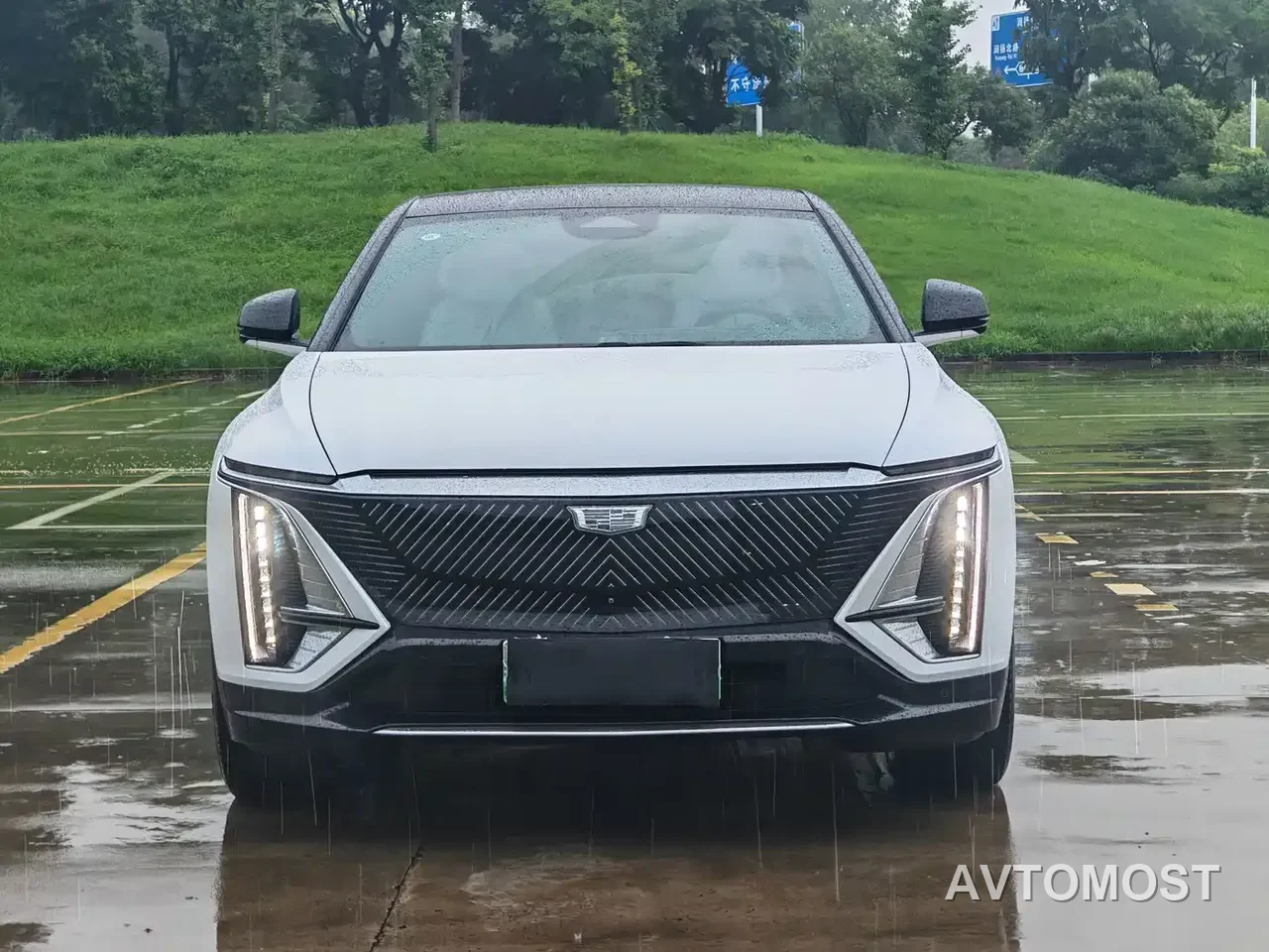 Cadillac IQ Rui Ge 2022 RWD Long Range Luxury Edition — фото 2