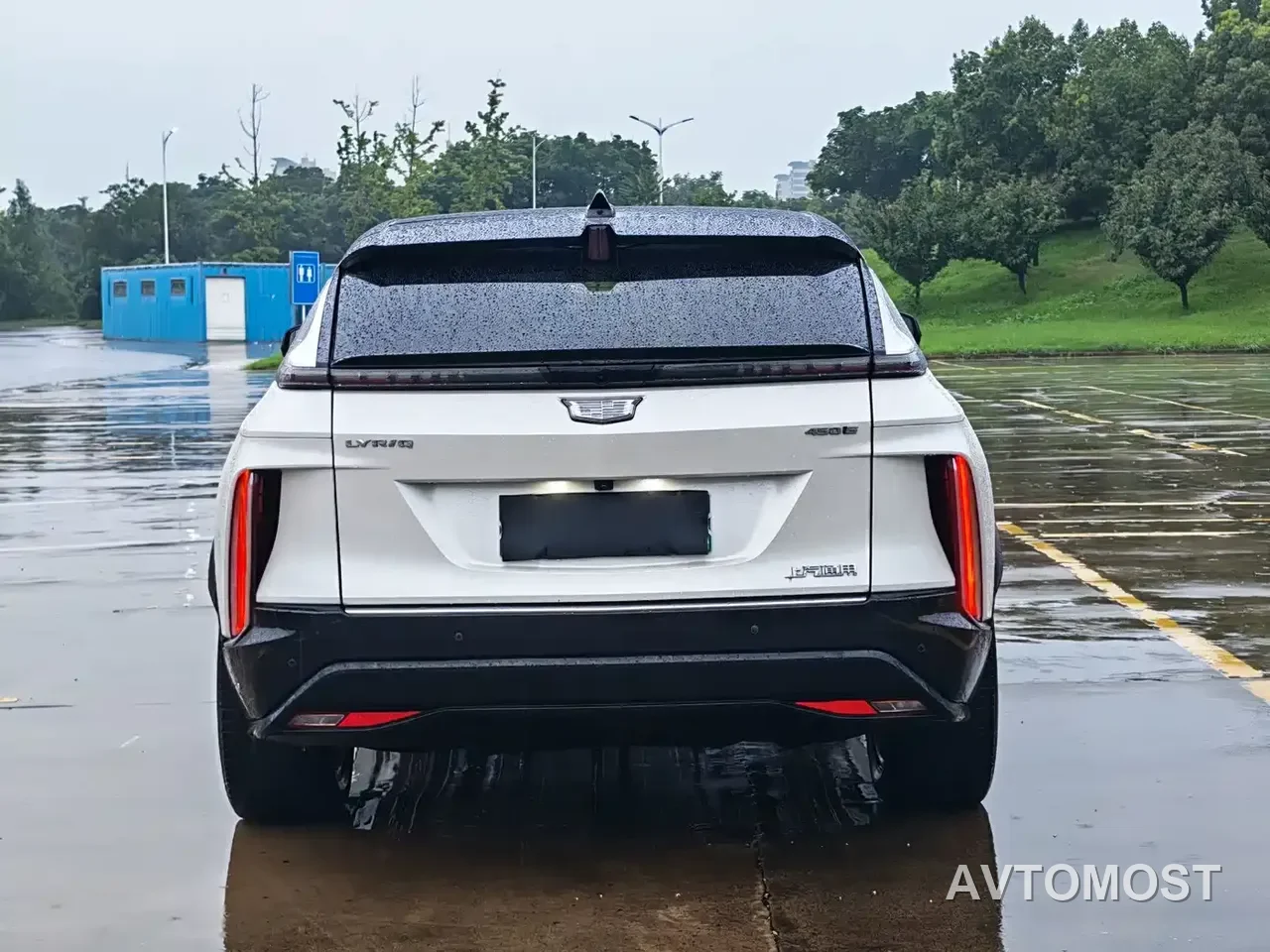 Cadillac IQ Rui Ge 2022 RWD Long Range Luxury Edition — фото 6
