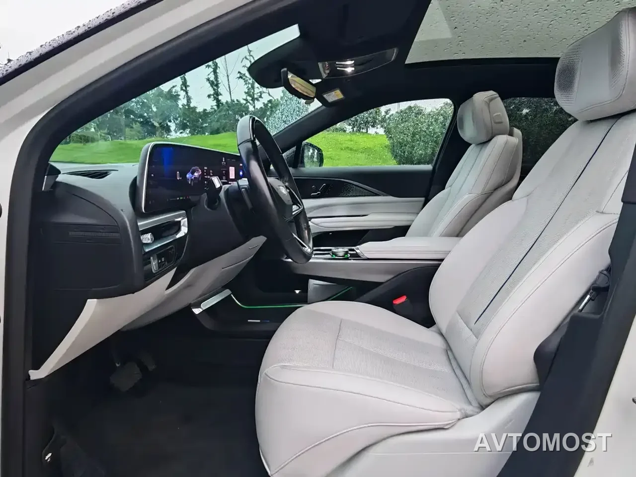 Cadillac IQ Rui Ge 2022 RWD Long Range Luxury Edition — фото 14
