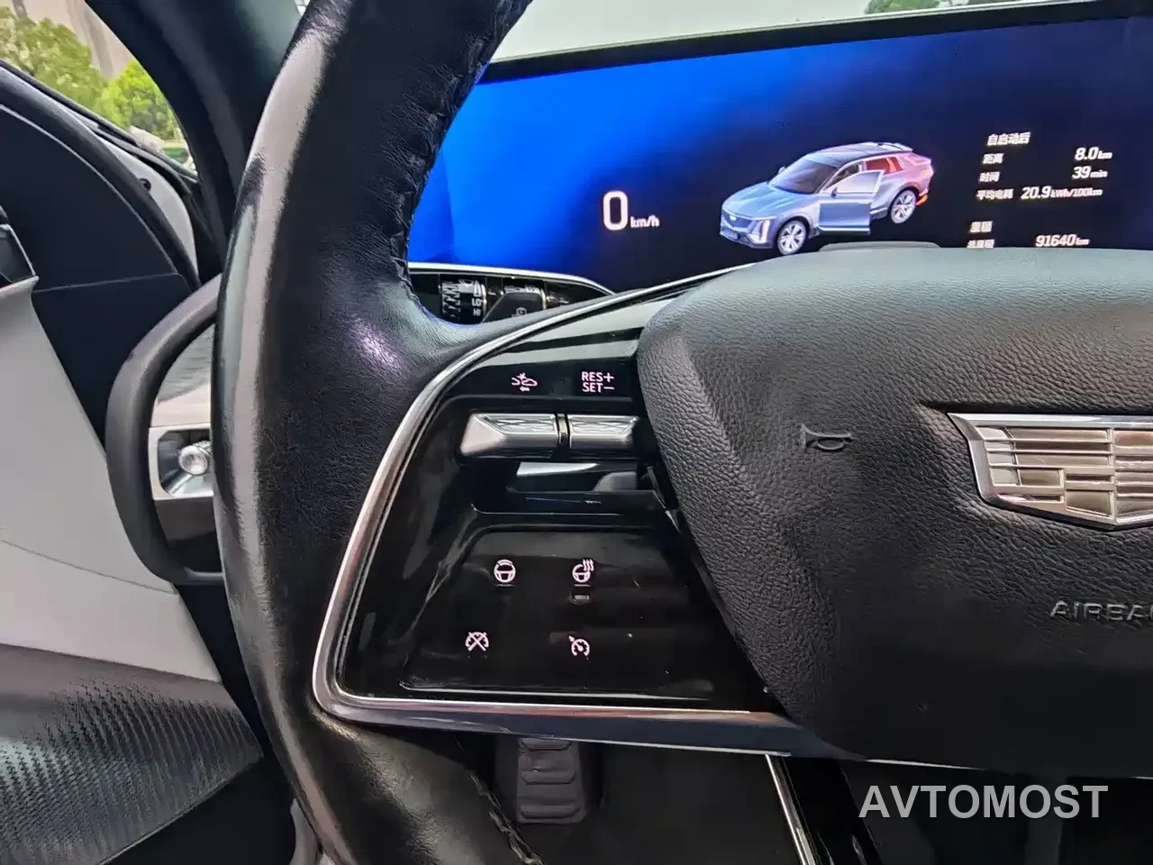 Cadillac IQ Rui Ge 2022 RWD Long Range Luxury Edition — фото 21