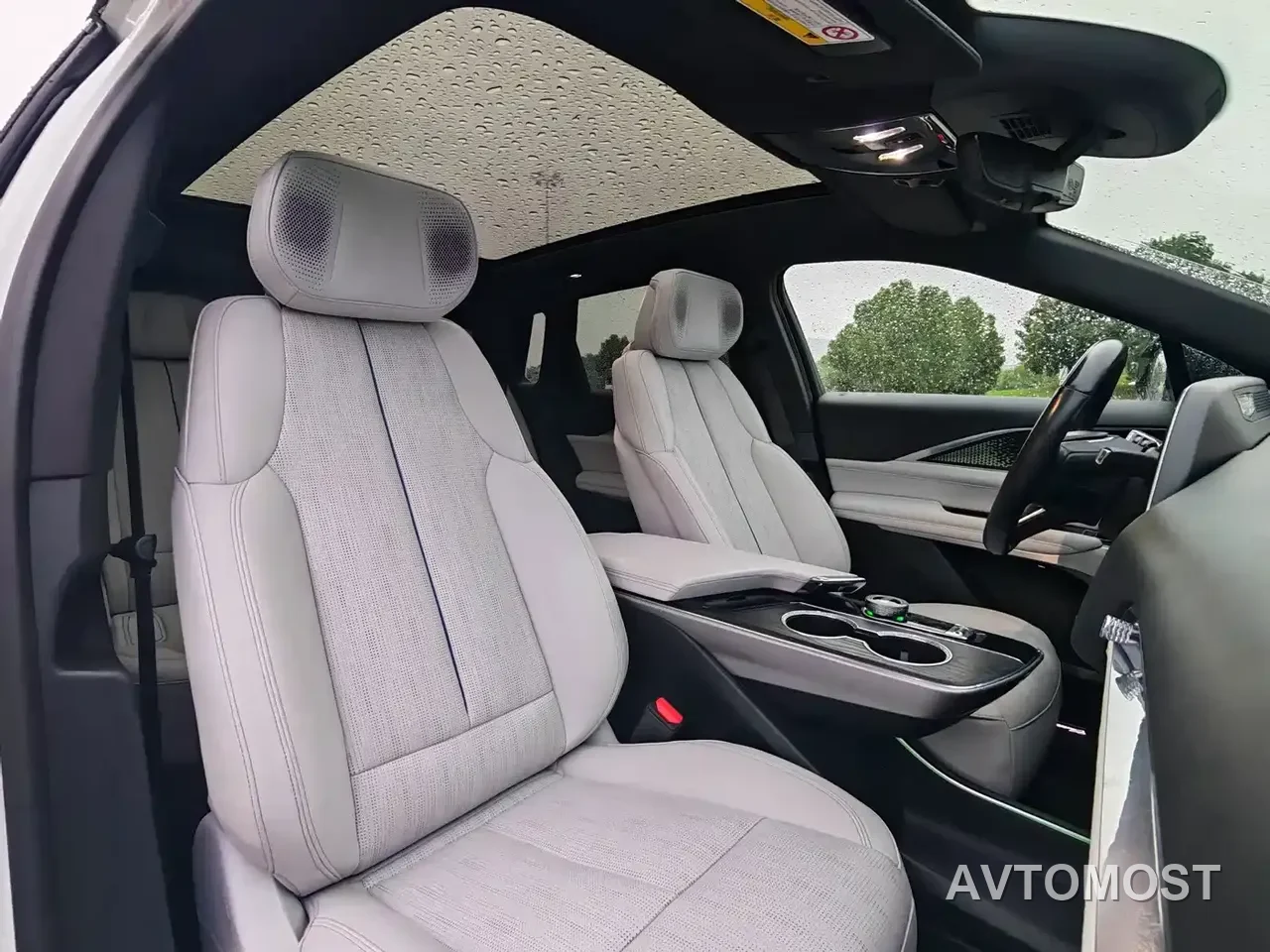 Cadillac IQ Rui Ge 2022 RWD Long Range Luxury Edition — фото 32