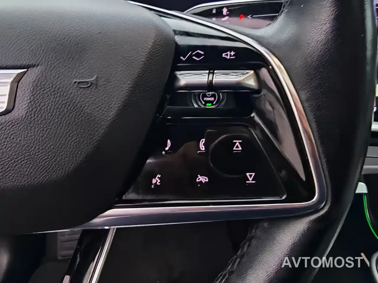 Cadillac IQ Rui Ge 2022 RWD Long Range Luxury Edition — фото 38