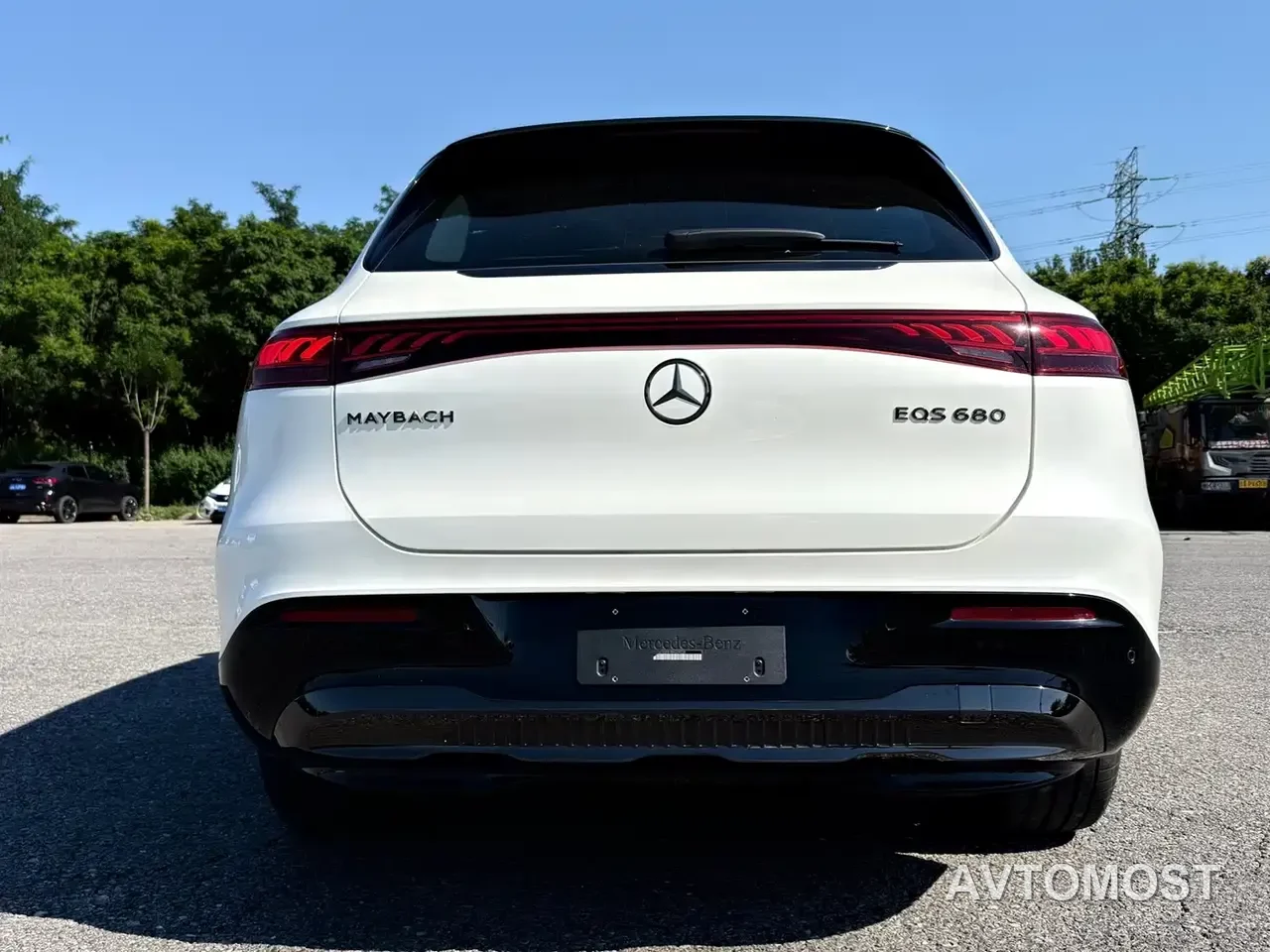 Mercedes-Benz Maybach EQS SUV 2024 EQS 680 Ceremony Edition — фото 8