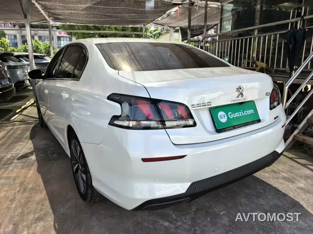 Peugeot 408 2020 360THP 10th Anniversary Premium Edition — фото 5