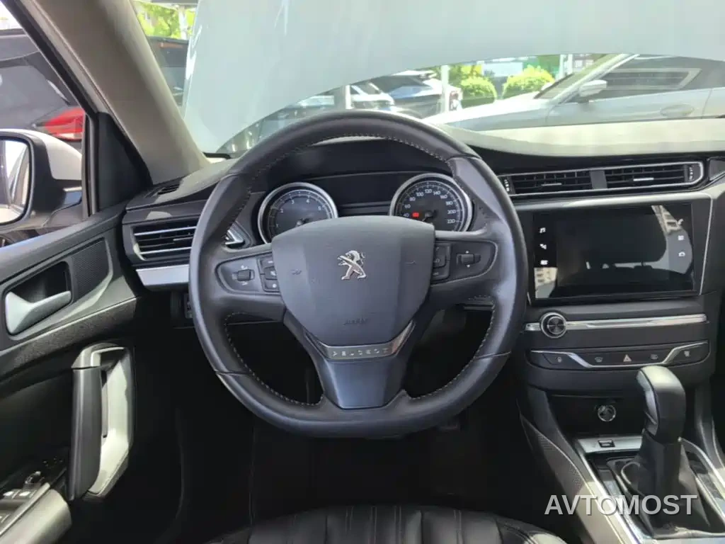 Peugeot 408 2020 360THP 10th Anniversary Premium Edition — фото 11