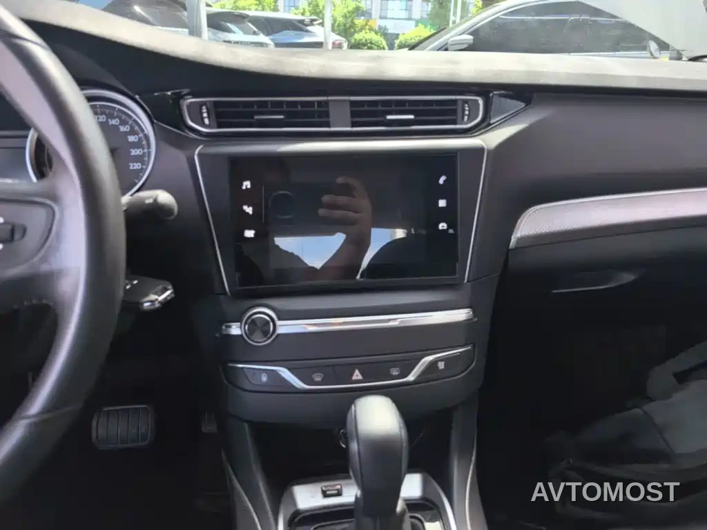 Peugeot 408 2020 360THP 10th Anniversary Premium Edition — фото 13