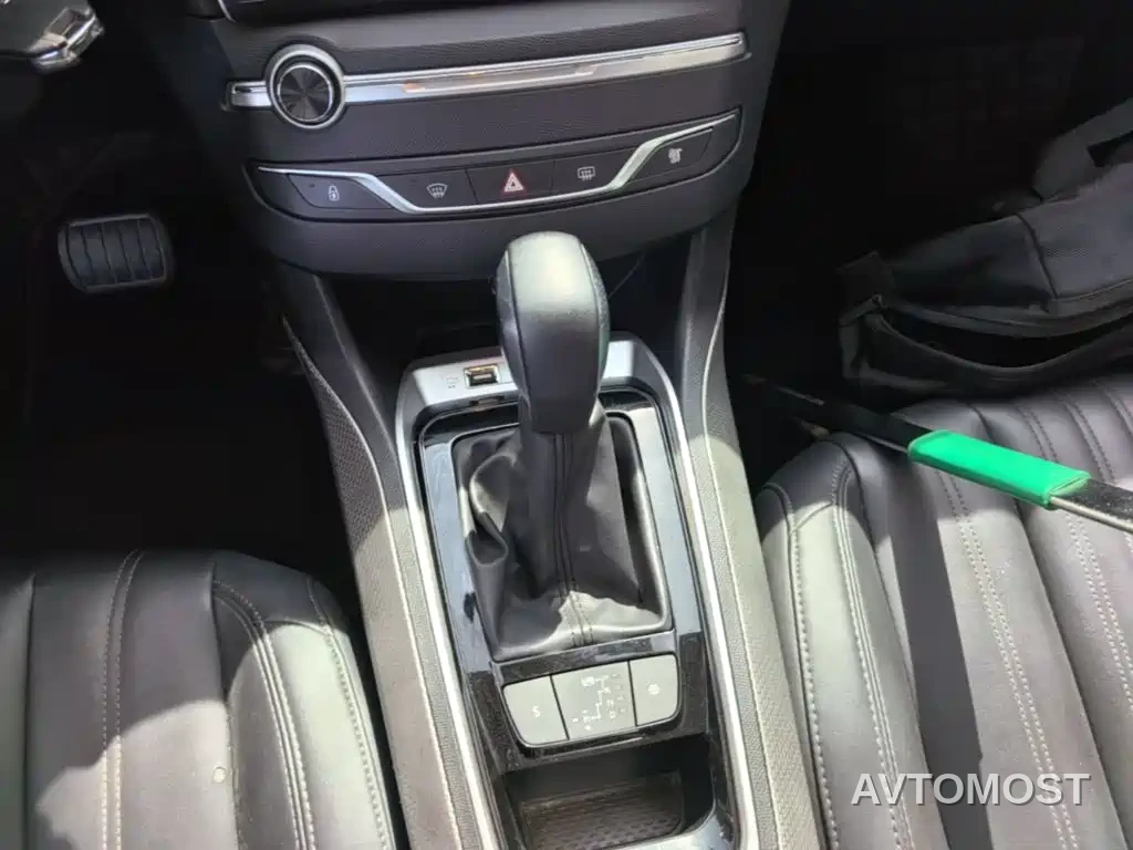Peugeot 408 2020 360THP 10th Anniversary Premium Edition — фото 14