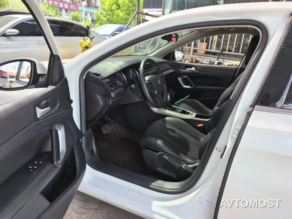 Peugeot 408 2020 360THP 10th Anniversary Premium Edition — фото 16