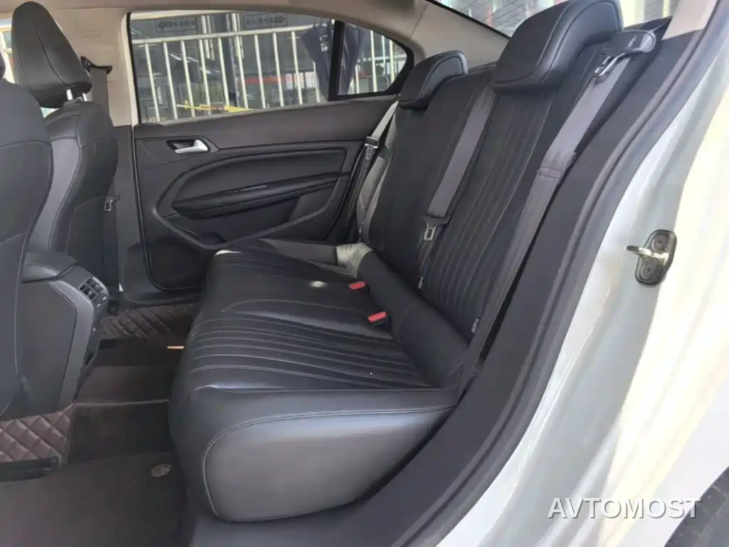 Peugeot 408 2020 360THP 10th Anniversary Premium Edition — фото 17