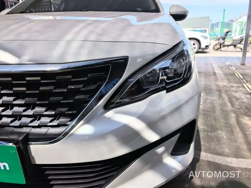 Peugeot 408 2020 360THP 10th Anniversary Premium Edition — фото 24