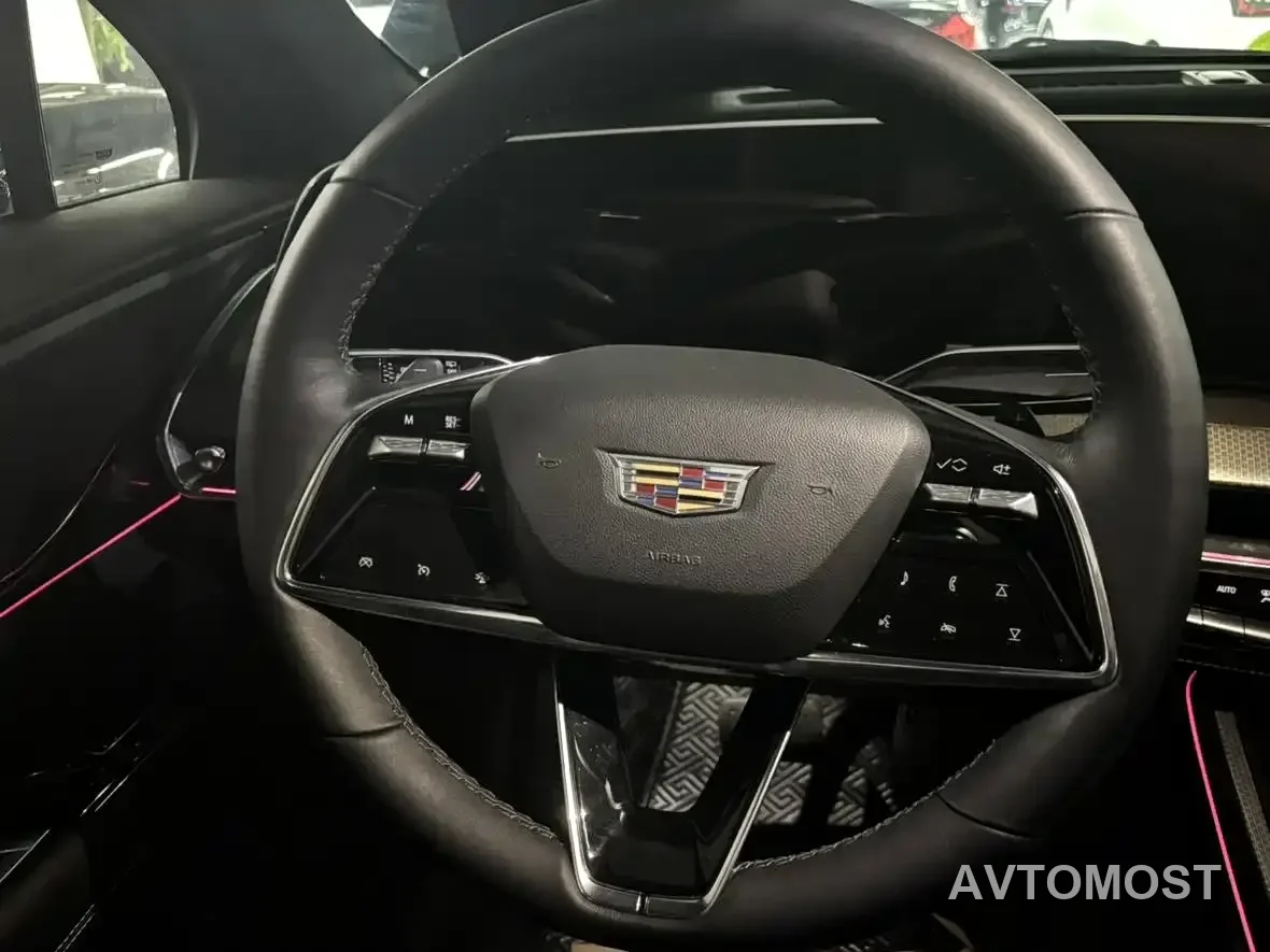 Cadillac XT5 2025 2.0T Luxury — фото 8