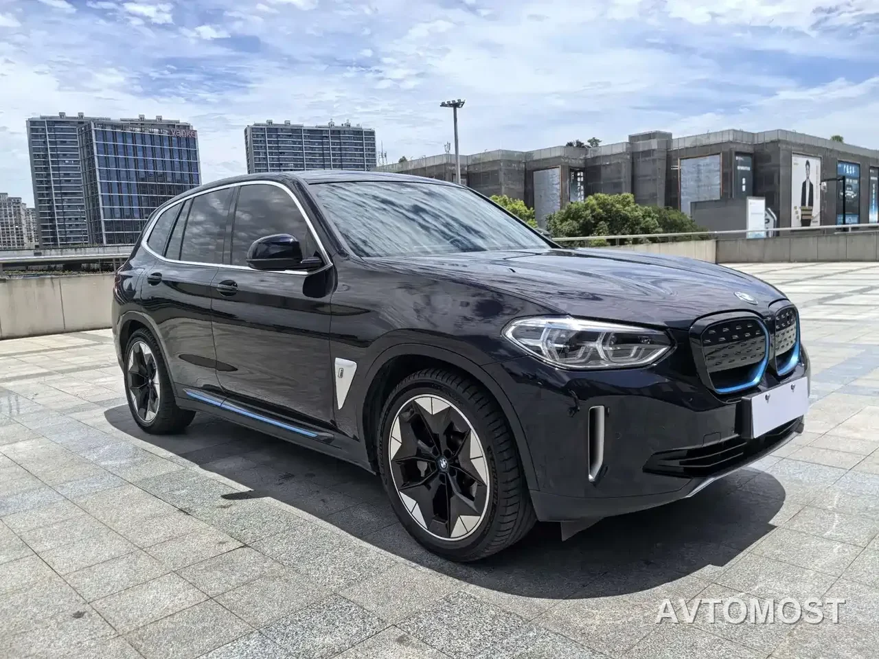 BMW iX3 2021 Pioneer — фото 3