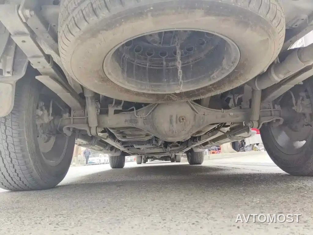 SAIC Maxus T90 2021 2.0T Single-Turbo Automatic 4WD High Chassis Elite Long Cargo — фото 10