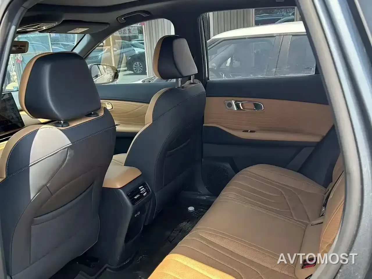 Geely Galaxy Starship 7 EM-i 2025 Model 120km Explorer+ Edition — фото 11