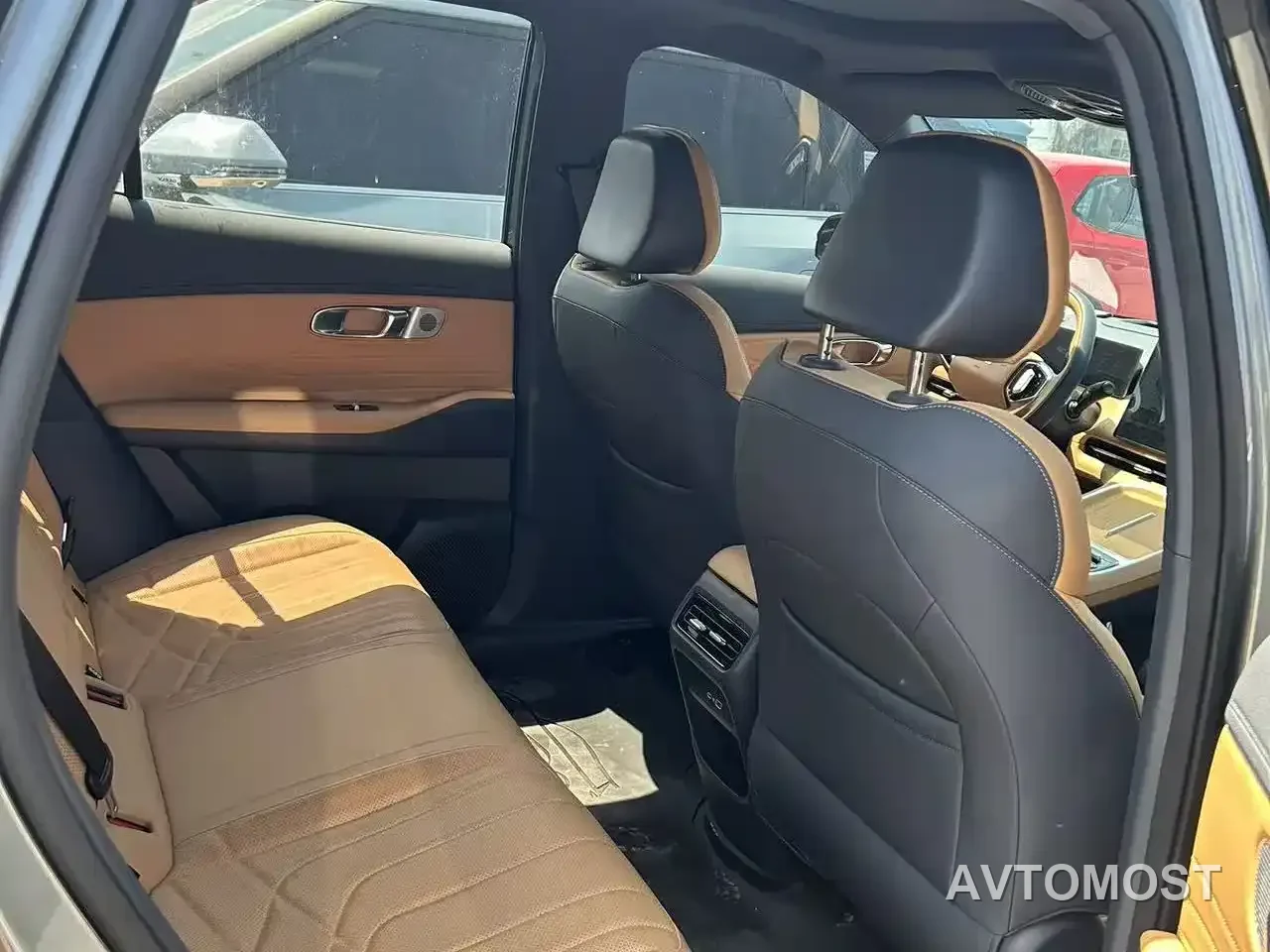 Geely Galaxy Starship 7 EM-i 2025 Model 120km Explorer+ Edition — фото 12