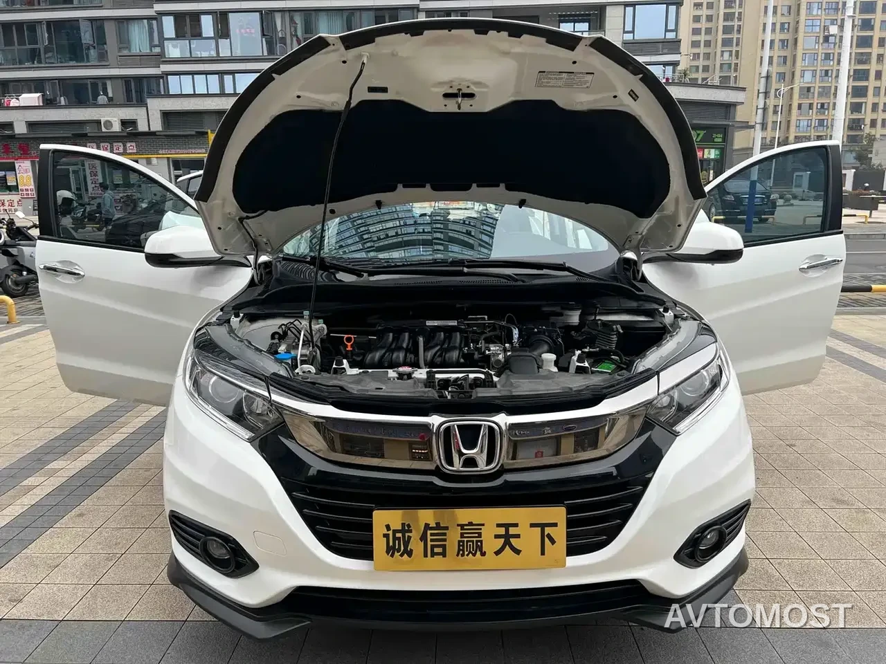 Honda Vezel 2022 1.5L CVT Phantom Night Pioneer Edition — фото 5