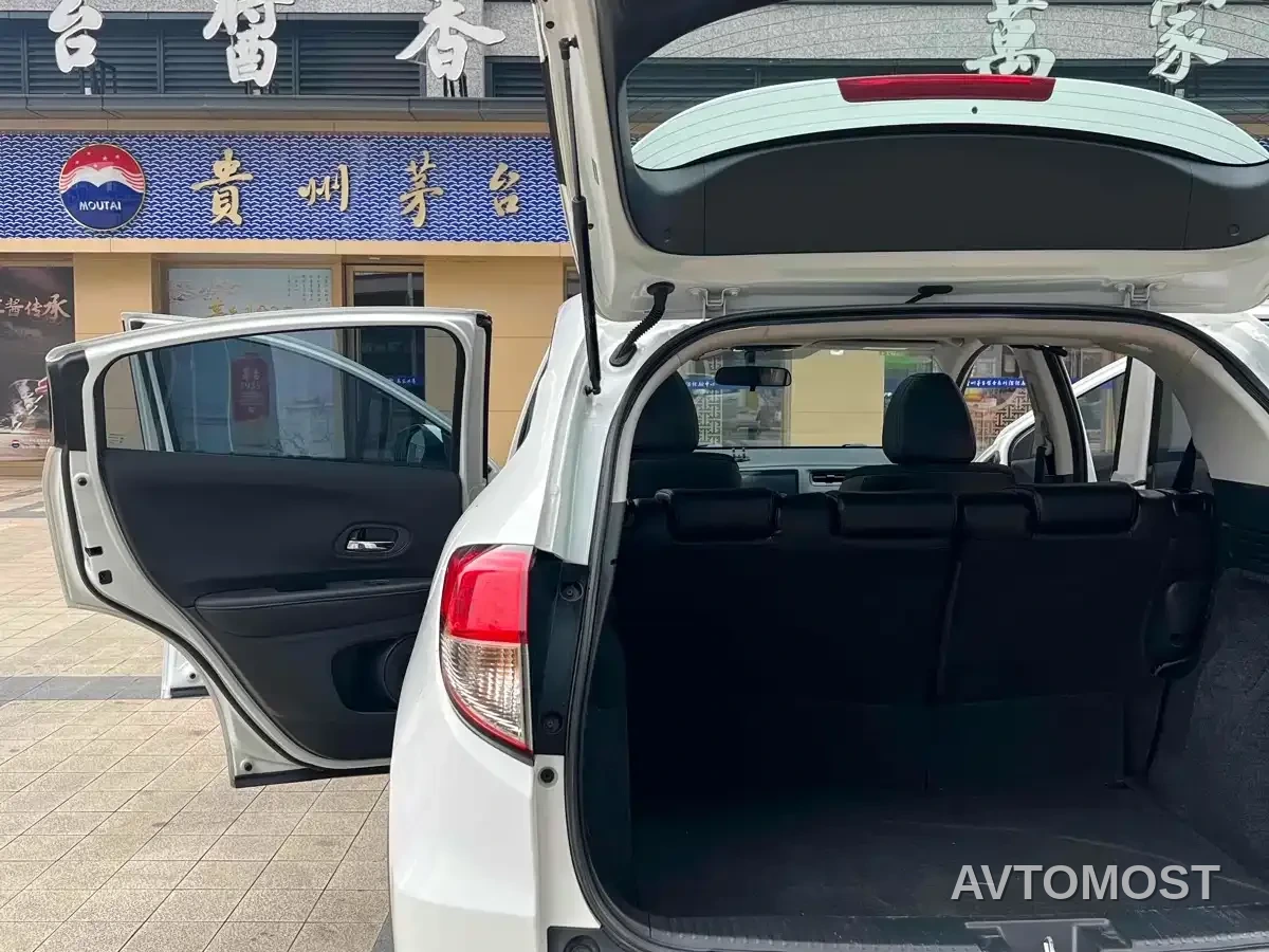 Honda Vezel 2022 1.5L CVT Phantom Night Pioneer Edition — фото 14