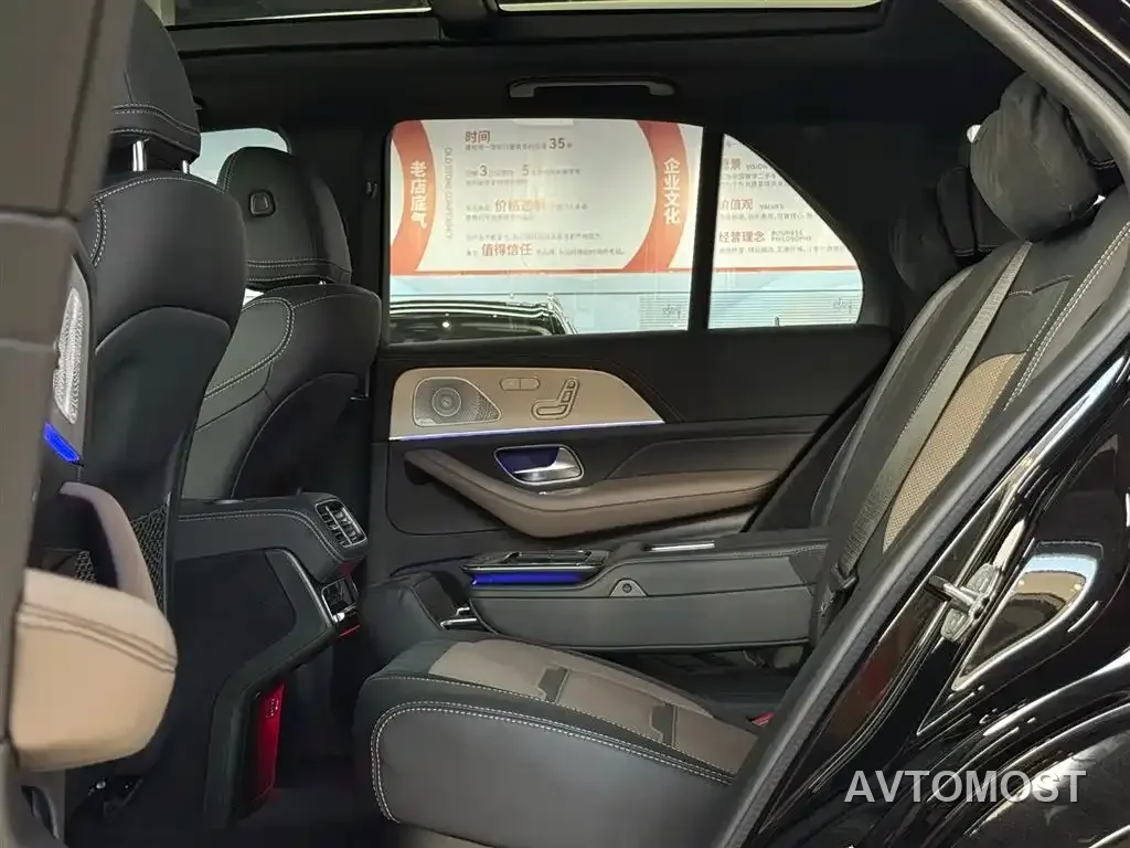 Mercedes-Benz GLE AMG 2020 AMG GLE 63 4MATIC+ — фото 19